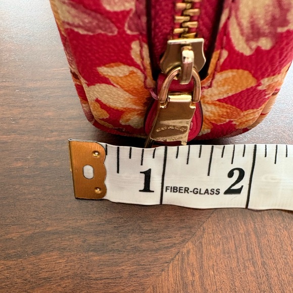 SOLD Coach Vintage Daisy mini pouch EUC SOLD - Picture 11 of 12